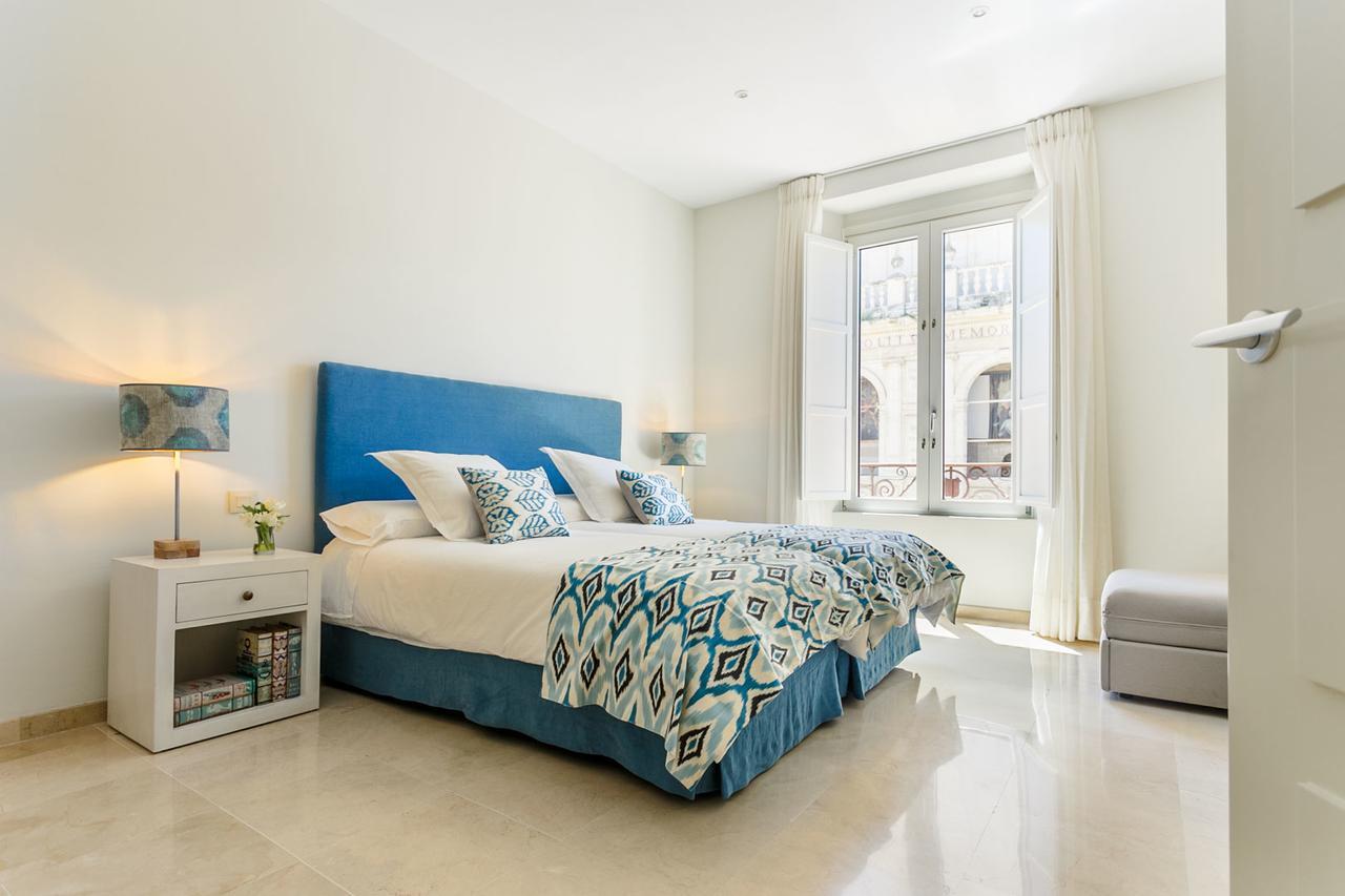 Apartamento Living By Cathedral Sevilla Dış mekan fotoğraf